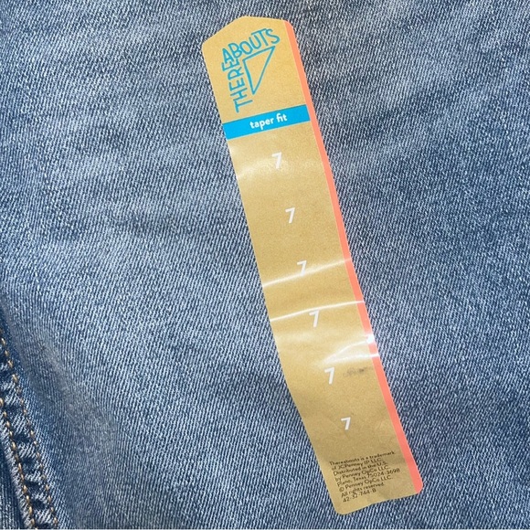NWT Boys ThereAbouts Taper Fit Light Wash Jeans - Picture 3 of 8